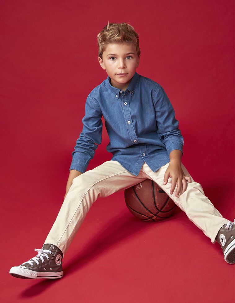 Calças com 5 bolsos em sarja pedra