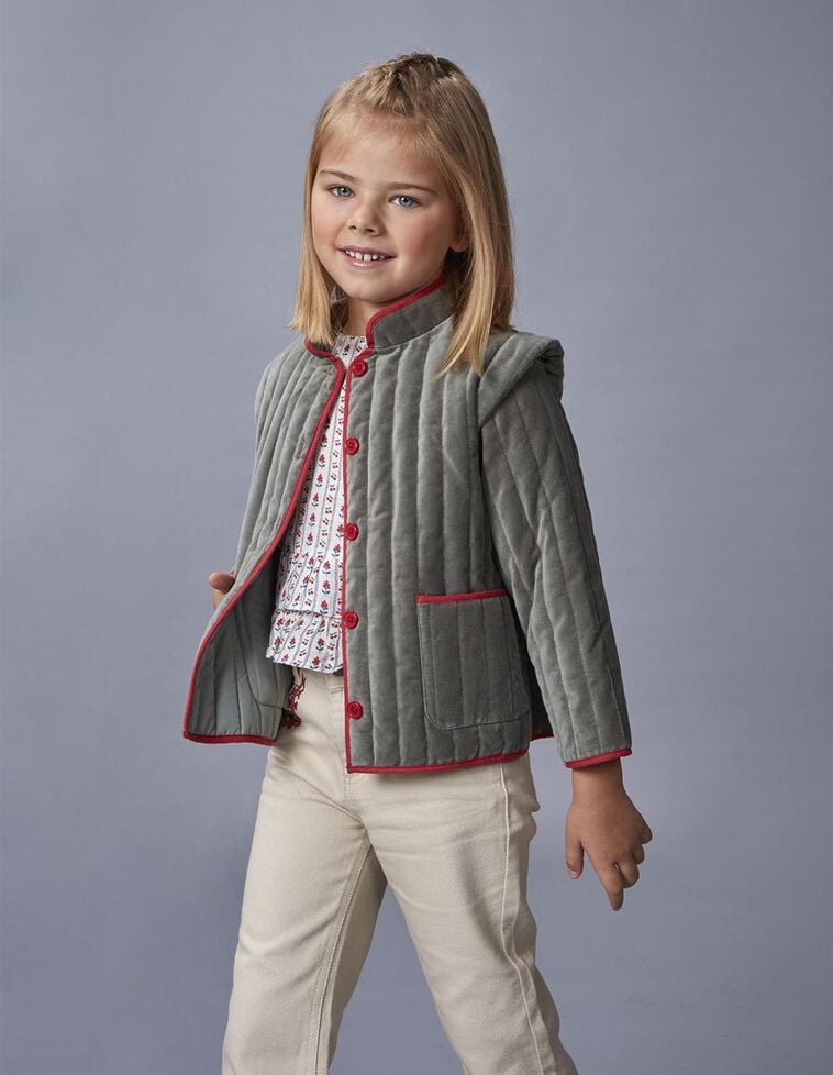 Casaco estilo austríaco em veludo verde