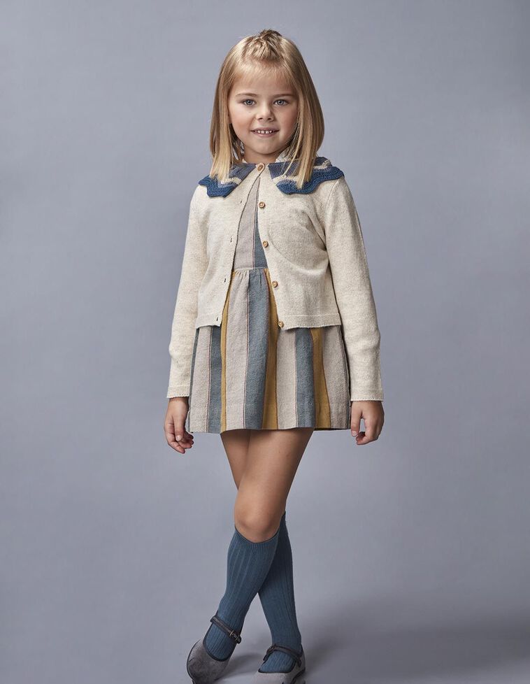 Casaco com gola contrastante castanho claro