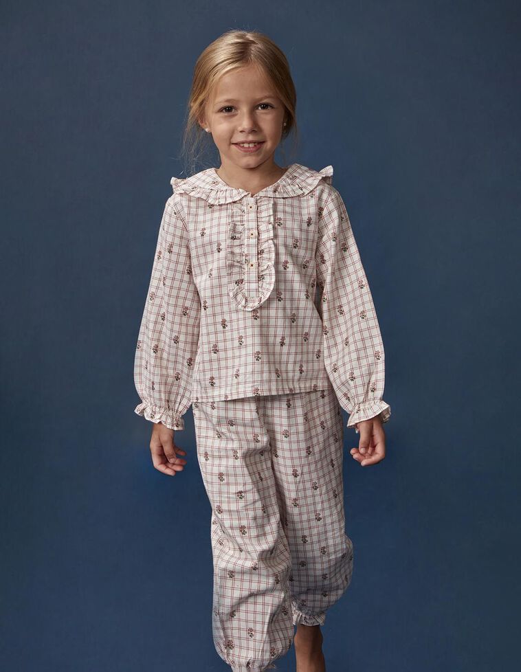 Pijama estampado com quadrados e flores em branco