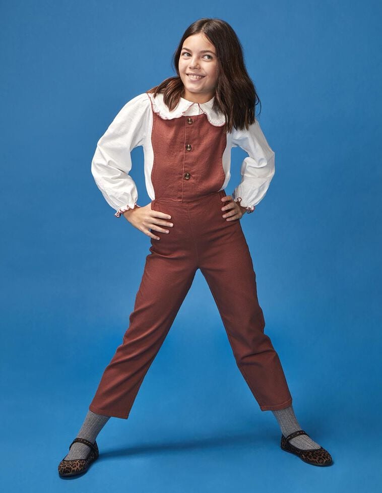 Macacão com ondas castanhas