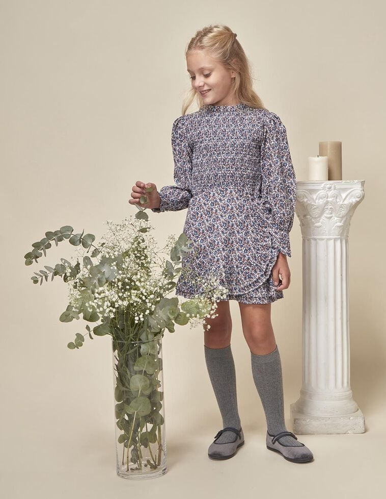 Vestido de manga comprida com estampado floral branco