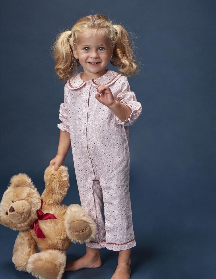 Pijama estampado com flores rosa