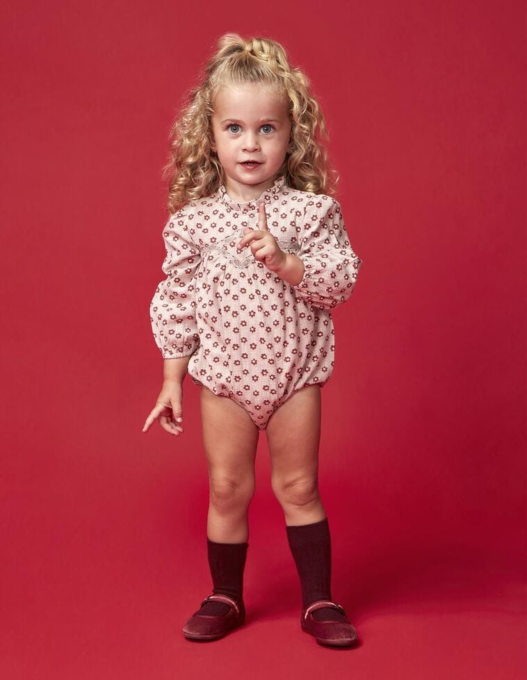 Macacão flor lilás